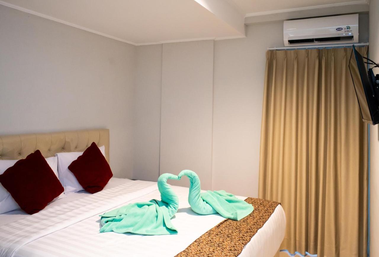 Aruuman Hotel Simpanglima Semarang Exterior photo