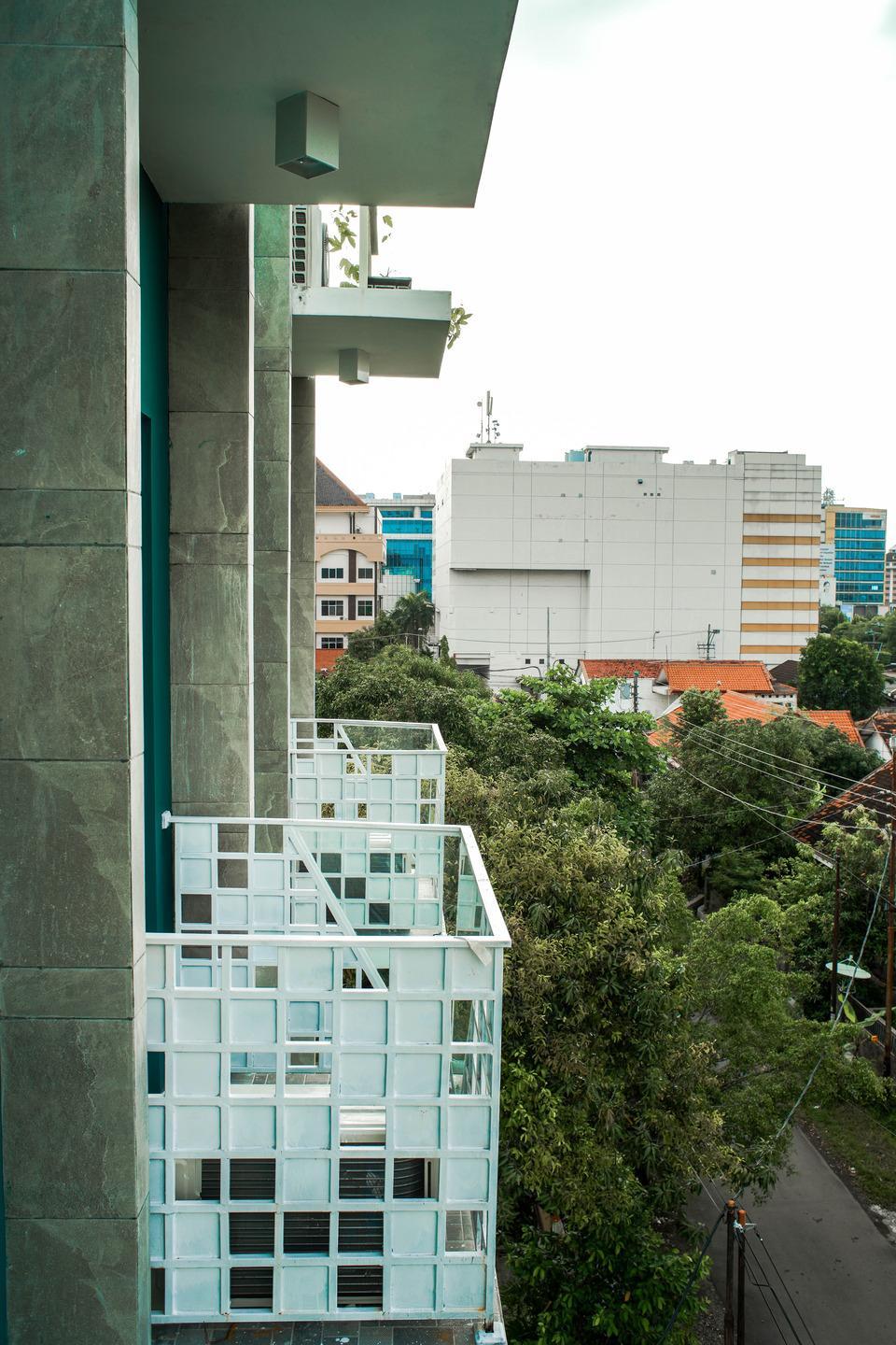 Aruuman Hotel Simpanglima Semarang Exterior photo