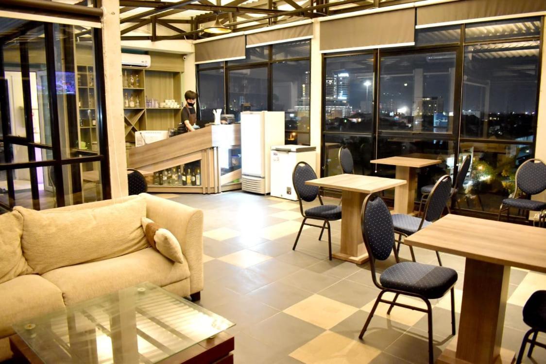 Aruuman Hotel Simpanglima Semarang Exterior photo